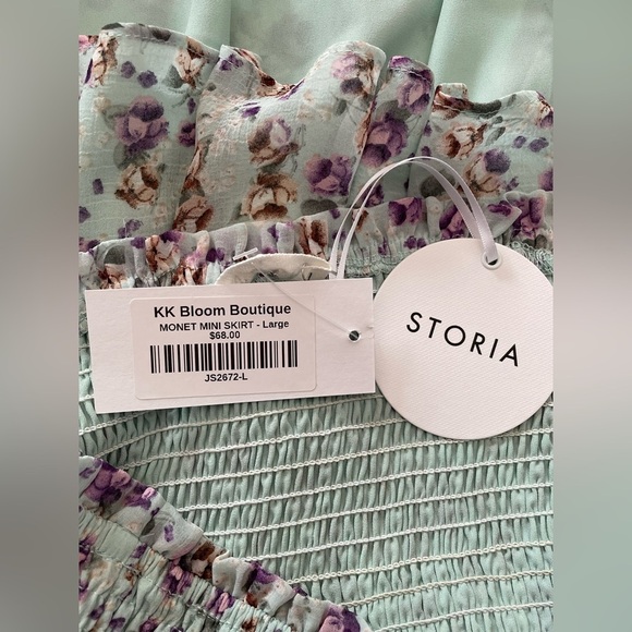 STORIA ~Floral Smocked Ruffle Skirt NWT Large - Picture 9 of 9